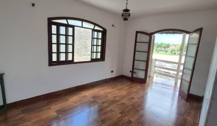 Jardim Santa Paulina Casa Plana com 3 quartos, 2 wc e 5 vagas Oportunidade