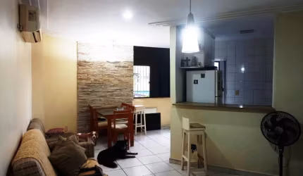 Vendo Apartamento de 2 quartos em Condomínio na Djalma Batista