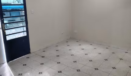 Alugo Apartamento de 2 quartos no Condomínio São Judas Tadeu I