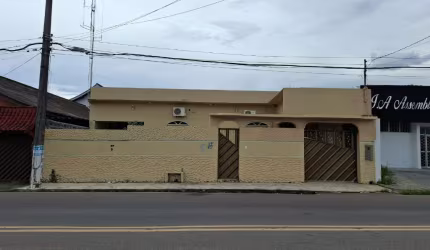 Alugo casa na principal Campos Elísios para fins residencial ou comercial