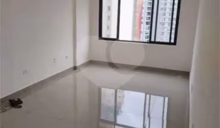 Apartamento para Locação com 40m² - Sé