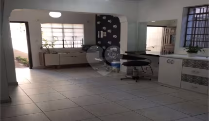 Imóvel Comercial Amplo e Versátil