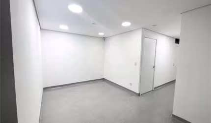 Locação 3 conjuntos comerciais Paraíso ,162 mts   ,6 salas ,3 banheiros ,uma copa