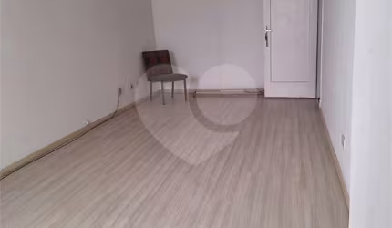 Sala comercial com 18m² - Vila Mariana