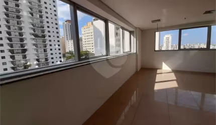 Salas comerciais em Santana para venda