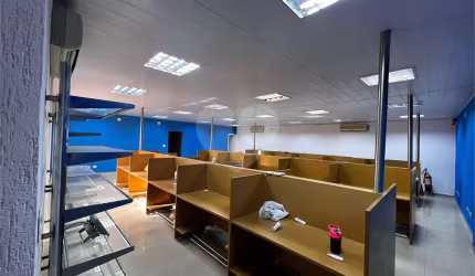 Prédio para alugar 6 salas, 4 banheiros, 7 vagas - 800 m² - Vila Prudente.