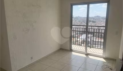 Apartamento para locação com 50²  - Vila ema