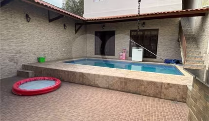Casa para locação com 380m² -  Parque Peruche