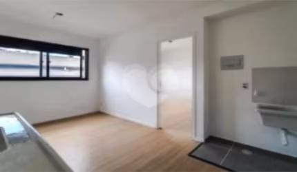 Apartamento para locação com 24m² - Liberdade