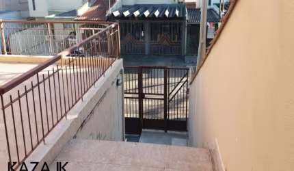 Comprar/vendo: Casa a venda, térrea, com 2 dormitórios e 2 vagas, no Eloy Chaves, Jundiaí. Melhor bairro da cidade, próximo a comércios e serviços.