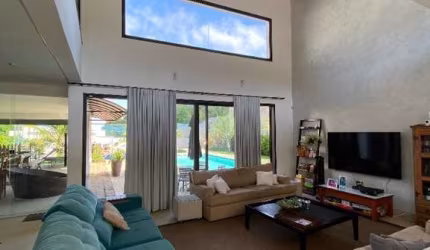 Alugar Comprar casa Condomínio Resedas 3 suítes (4ª reversível no piso térreo), piscina aquecida, espaço gourmet e mini campo de futebol, Itupeva/SP
