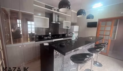 Chácara  para locação em Itupeva-SP - Parque dos Cafezais I: 3 quartos, 1 suíte, 2 salas, 3 banheiros, 2 vagas, 211m².