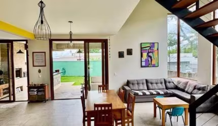 Alugar/alugo: Casa (sobrado) para locação no condomínio de alto padrão Reserva da Serra, Jundiaí com 3 dormitórios (1 suíte), gourmet, quintal.