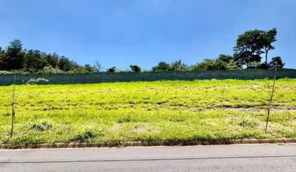 Comprar/vendo: Terreno a venda com 250m² (10X25), leve aclive e fundo para área verde, no Residencial Lago Azul, Recanto Quarto Centenario em Jundiaí
