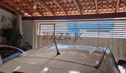 Comprar/vendo/permuto: Casa térrea a venda no Residencial São Victor em Várzea Paulista com 2 dormitórios. Avalia permuta com terreno ou chácara.