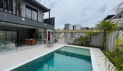Comprar Casa em Condomínio de Luxo em Jundiaí-SP - Reserva Ermida 3 Suítes, 2 Salas, 5 Banheiros, 4 Vagas, 275m².