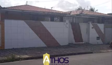 Casa em Varjão, João Pessoa/PB de 4 Quartos sendo 3 Suítes