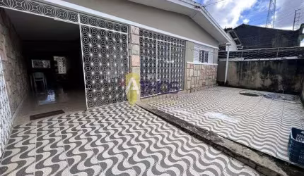 Casa em Jaguaribe, João Pessoa/PB de 5 Quartos