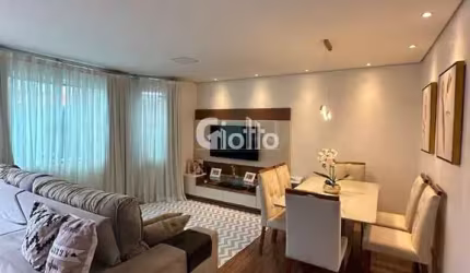 Sobrado para venda em Vila Jundiaí de 107.00m² com 3 Quartos, 1 Suite e 1 Garagem