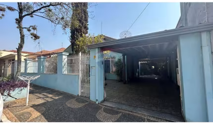 Casa para venda em Centro de 289.00m² com 4 Quartos, 1 Suite e 5 Garagens