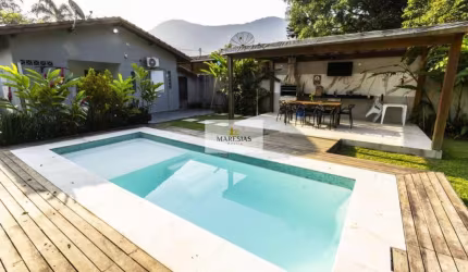 Casa para venda em Maresias de 470.00m² com 2 Quartos e 4 Garagens