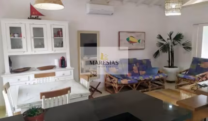 Casa para venda em Camburi de 110.00m² com 3 Quartos e 2 Garagens