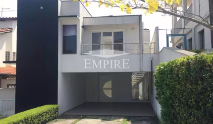Sobrado para venda em Parque Residencial Itapeti de 312.00m² com 3 Quartos, 1 Suite e 2 Garagens