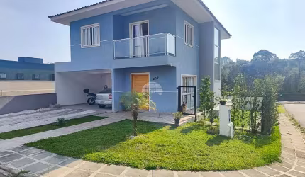 Sobrado para venda em Arruda de 168.00m² com 3 Quartos, 1 Suite e 2 Garagens
