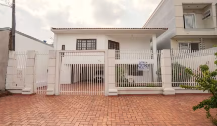 Casa para venda em Região Do Lago de 168.00m² com 3 Quartos, 1 Suite e 5 Garagens
