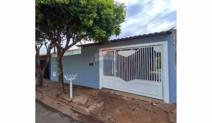 Casa para venda em Jardim Santa Clara de 90.00m² com 2 Quartos e 1 Suite