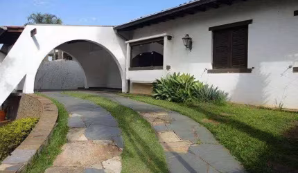 Casa para venda em Parque Brasil 500 de 233.00m² com 3 Quartos, 1 Suite e 4 Garagens