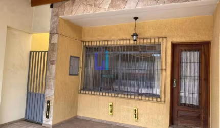 Sobrado para venda em Campestre de 130.00m² com 2 Quartos e 2 Garagens