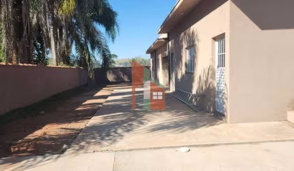 Casa para venda em Bom Jesus dos Perdões de 60.00m² com 2 Quartos e 2 Garagens
