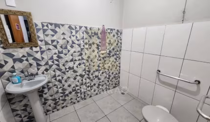 Casa para venda em Santa Rita do Passa Quatro de 254.00m² com 2 Quartos e 2 Garagens