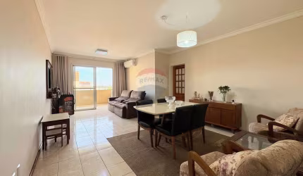 Apartamento para venda em Condomínio Itamaraty de 111.00m² com 3 Quartos, 1 Suite e 2 Garagens