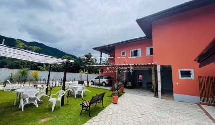 Casa para venda em Saco Da Ribeira de 311.30m² com 12 Quartos e 12 Suites