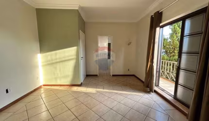 Casa para venda em Jardim Paulistano de 245.06m² com 3 Quartos, 1 Suite e 4 Garagens