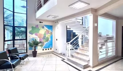 Prédio Comercial para venda em Centro de 350.00m² com 4 Garagens