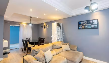 Sobrado para venda em Novo Mundo de 110.00m² com 3 Quartos, 1 Suite e 2 Garagens