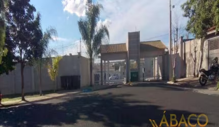 Casa para venda em Loteamento Municipal São Carlos 3 de 76.00m² com 3 Quartos, 1 Suite e 2 Garagens