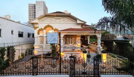 Casa para venda em Centro de 332.00m² com 1 Quarto e 4 Garagens