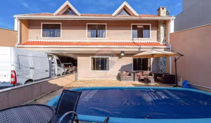 Sobrado para venda em Xaxim de 220.00m² com 5 Quartos, 2 Suites e 9 Garagens