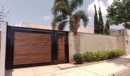 Casa para venda em Jardim Aclimação de 164.00m² com 2 Quartos, 2 Suites e 2 Garagens