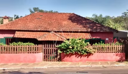 Casa para venda em Sousas de 220.00m² com 3 Quartos, 1 Suite e 16 Garagens