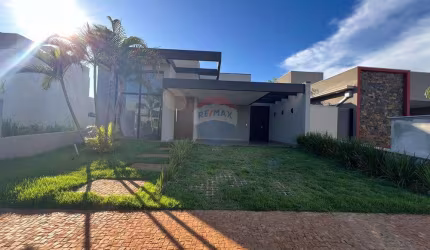 Casa de Condomínio para venda em Real Sul de 147.38m² com 3 Quartos, 1 Suite e 4 Garagens