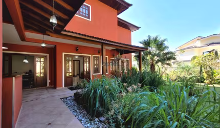 Casa para venda em Anchieta de 471.00m² com 5 Quartos, 4 Suites e 4 Garagens