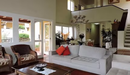 Casa para venda e aluguel em Chácara Eliana de 517.00m² com 4 Quartos, 2 Suites e 2 Garagens