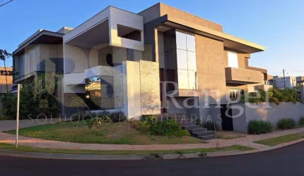 Casa de Condomínio para venda em Residencial Alto Do Castelo de 390.00m² com 3 Quartos, 3 Suites e 4 Garagens