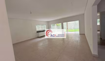 Casa de Condomínio para alugar em Chácara Dos Junqueiras de 198.00m² com 3 Quartos, 1 Suite e 6 Garagens