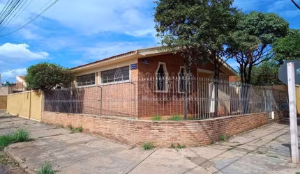 Prédio Comercial para venda em Vila Harmonia de 240.00m² com 3 Quartos, 1 Suite e 2 Garagens